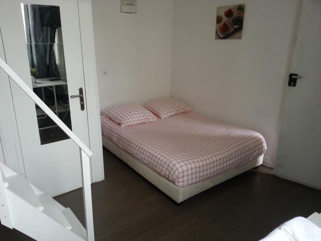 Hotel Studios Phenicio Porte De Versailles Малакоф Стая снимка
