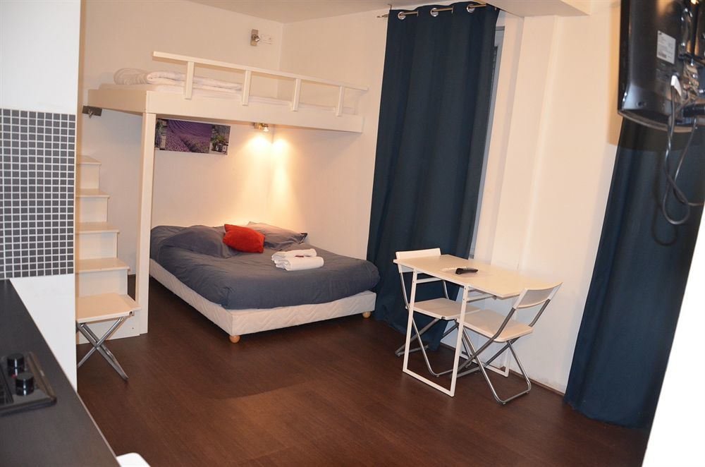 Hotel Studios Phenicio Porte De Versailles Малакоф Екстериор снимка