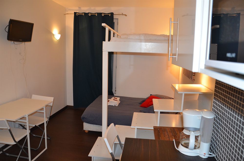 Hotel Studios Phenicio Porte De Versailles Малакоф Екстериор снимка
