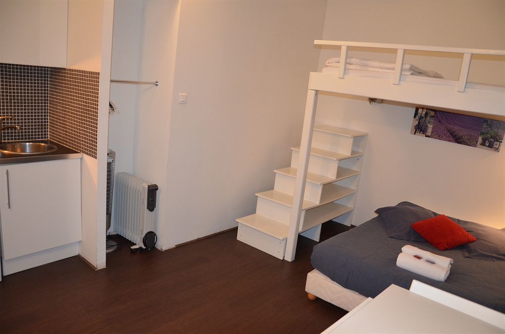 Hotel Studios Phenicio Porte De Versailles Малакоф Екстериор снимка