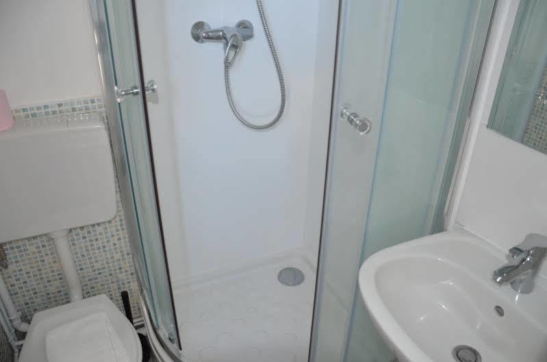 Hotel Studios Phenicio Porte De Versailles Малакоф Екстериор снимка